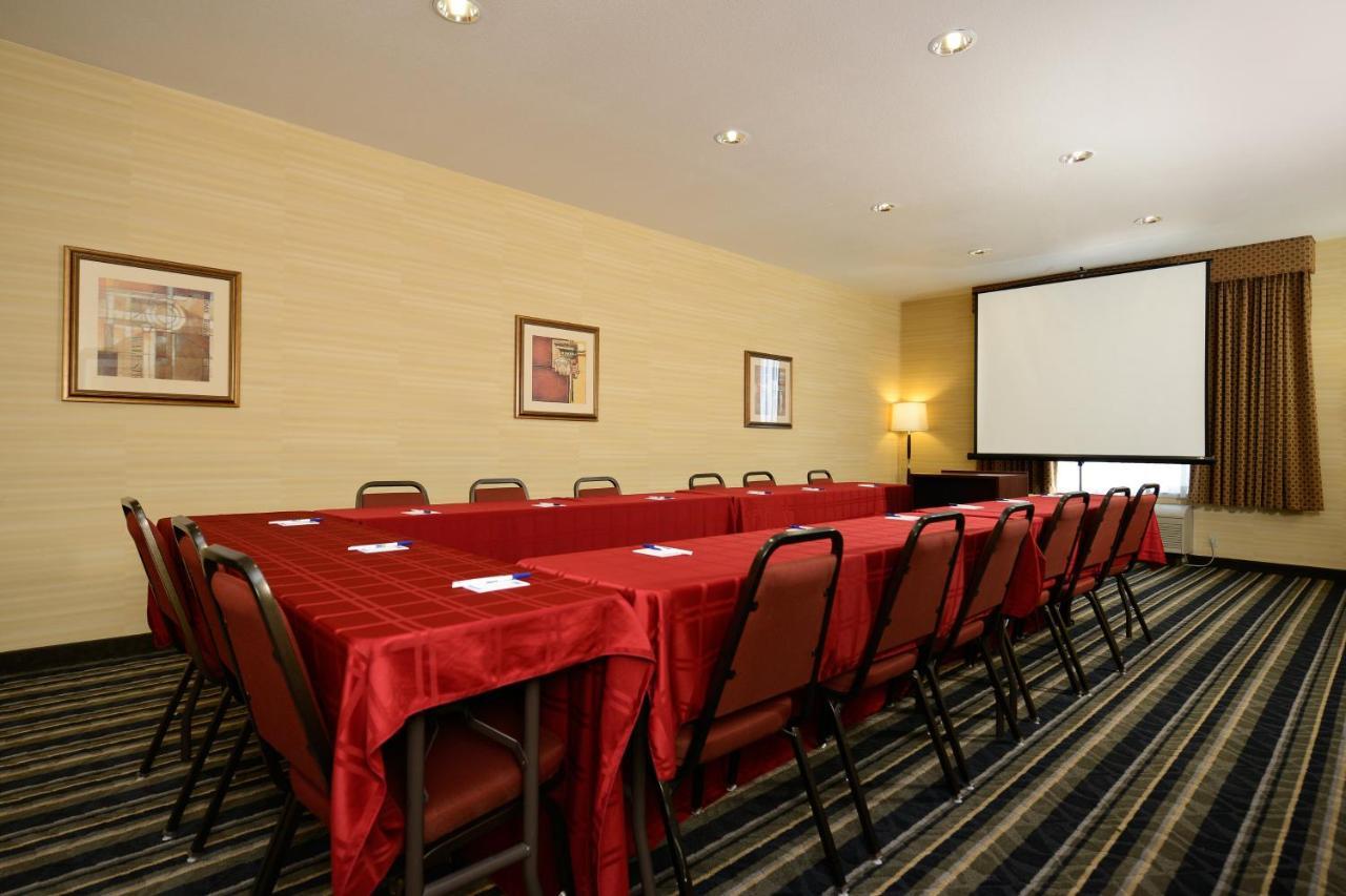 Holiday Inn Express Elk Grove West I-5 By Ihg Eksteriør bilde